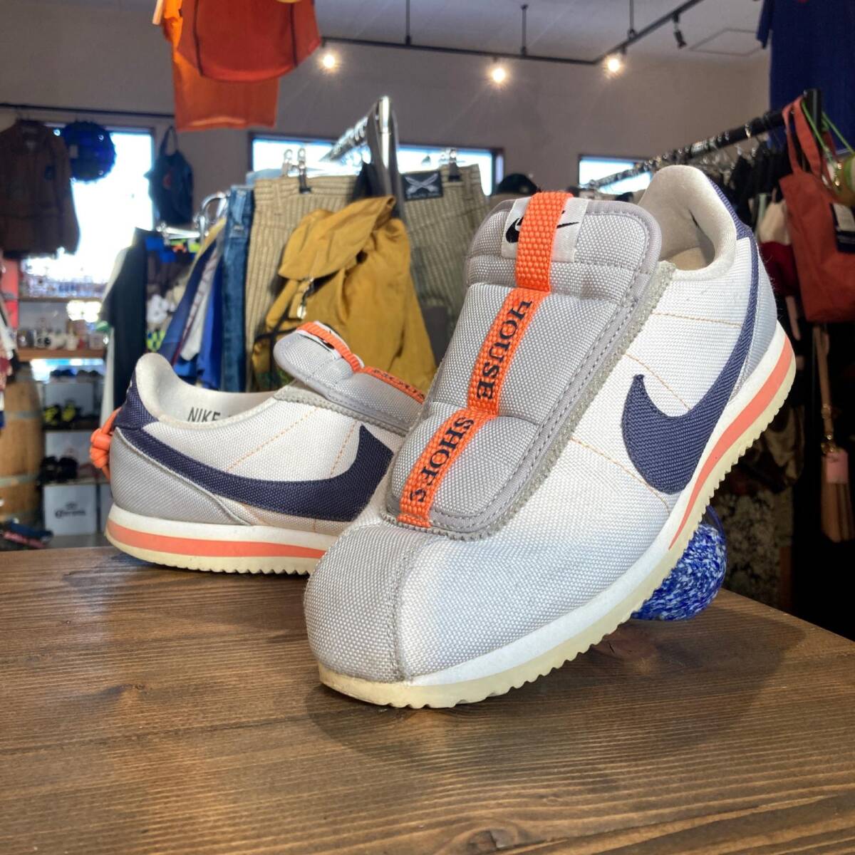 MP417) NIKE AV2950-100 スニーカー Kendrick Lamar Cortez Kenny 4 中古 現状品/ナイキ ケンドリックラマー コラボ ダブルネーム