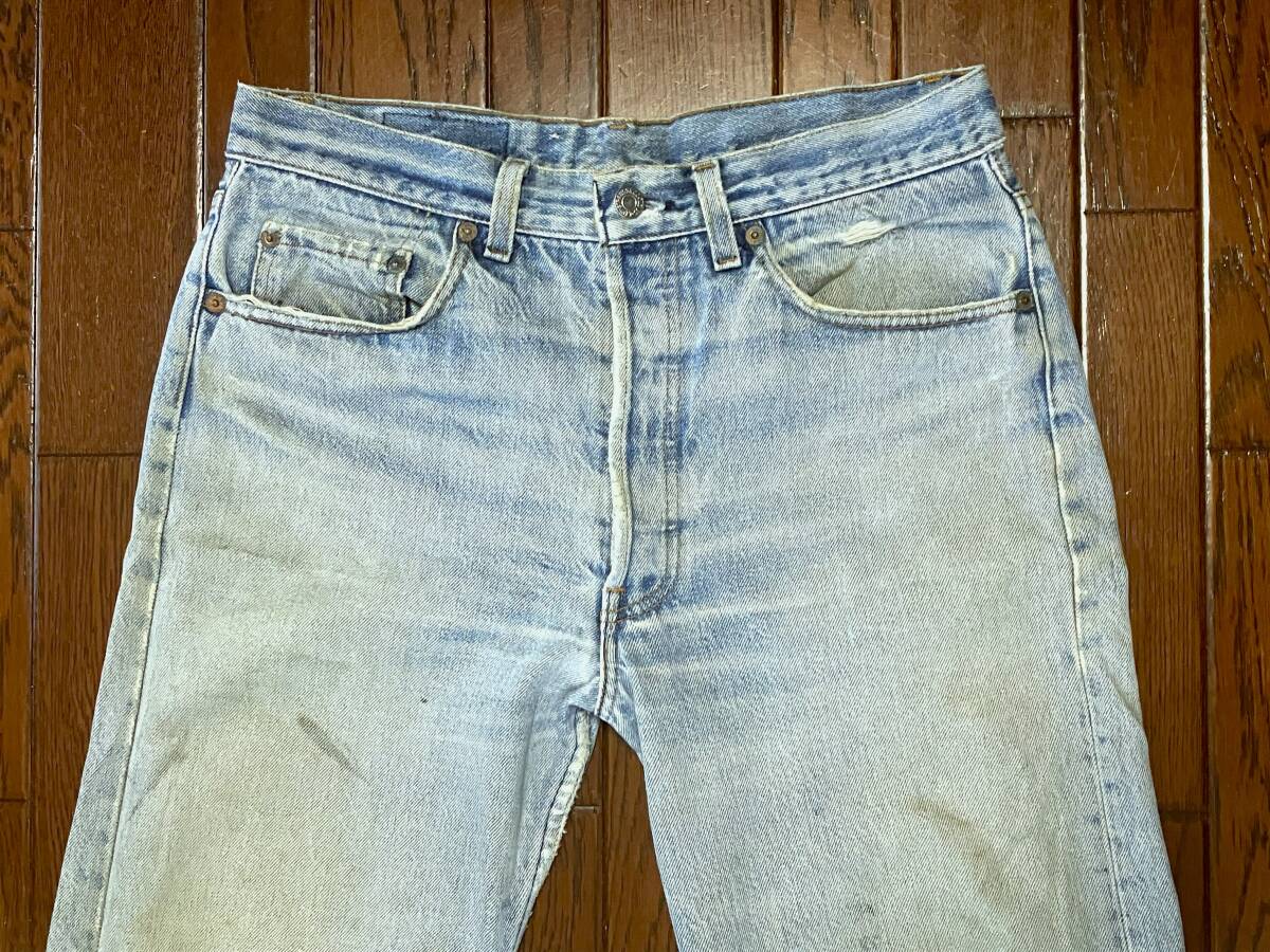 USA製 80s ビンテージ リーバイス Levi's 501 w33 ひげ落ち ダメージ 穴 汚れ ブルー ジーンズ デニム ナイロンフット 80年代 アメリカ製