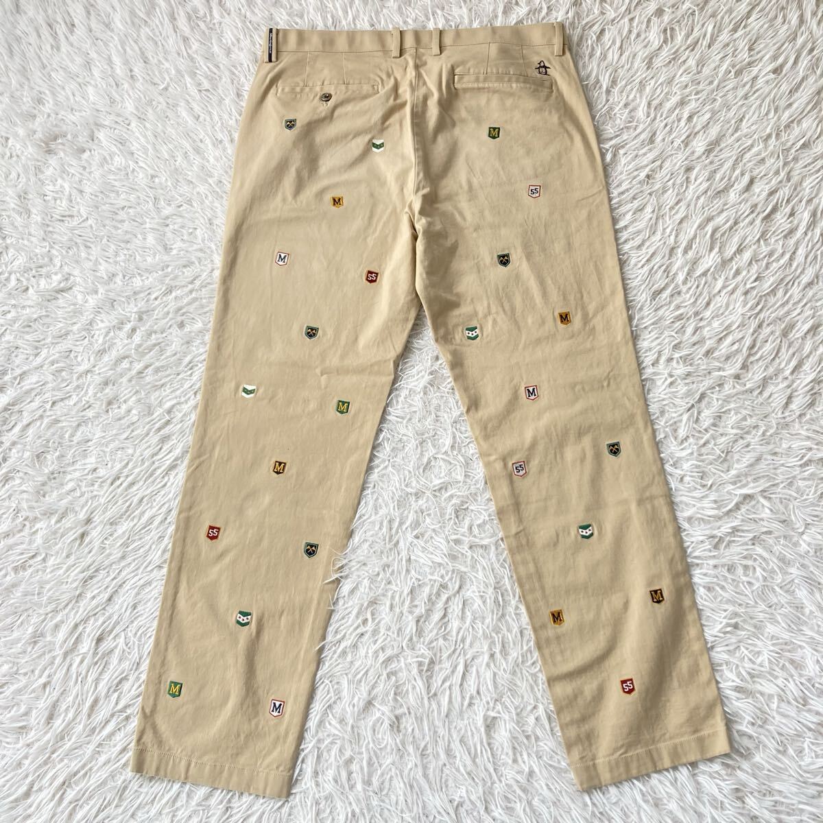 送料無料 状態良 マンシングウェア チノパン 総柄 ベージュ ゴルフウェア ストレッチ 刺繍 古着 7911876 2