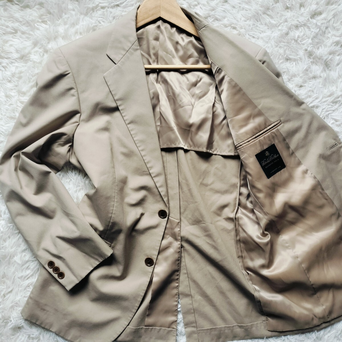 美品 BROOKS BROTHERS ジャケット L相当 ベージュ コットンポプリン ブルックスクール 金裏地 春夏 軽量 通気 ビジネス 2B ジャケパン