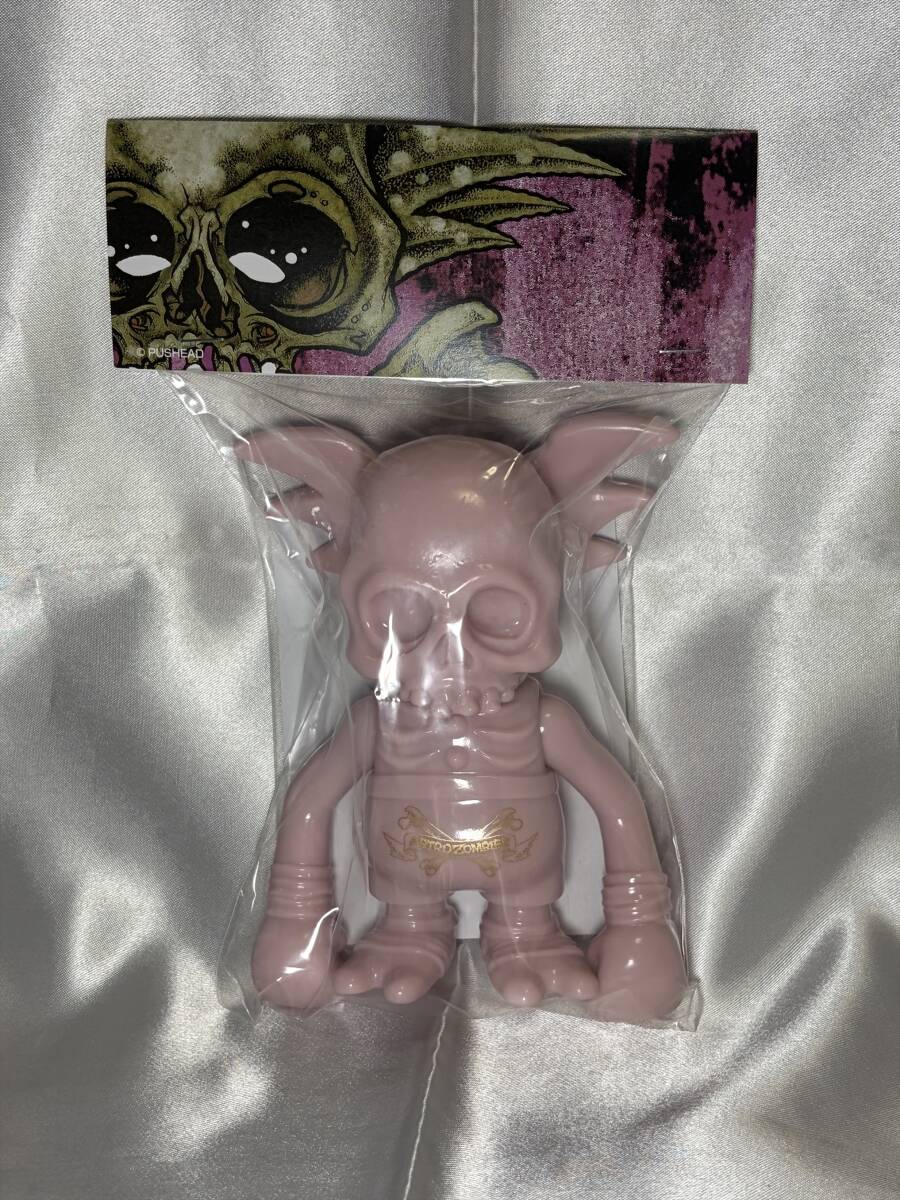 ASTRO ZOMBIES SKULLWING the golden muted mono 2 ソフビ パスヘッド アストロゾンビーズ スカルウィング PUSHEAD SKULL WING SECRET BASE