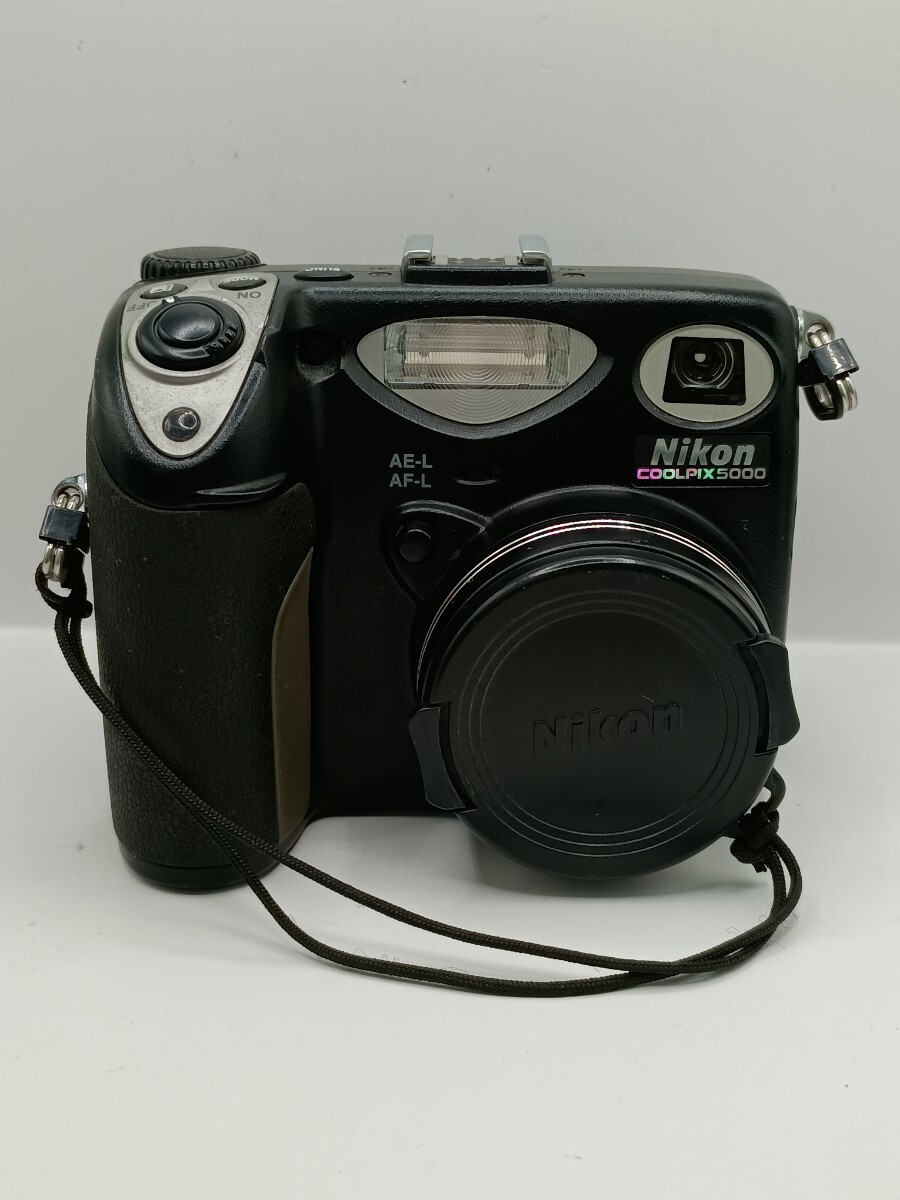 6237 【通電・動作未確認】1円スタート Nikon COOLPIX5000 ブラック コンパクトデジタルカメラ