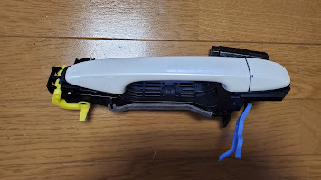プリウスα 40 純正 左側リア L側 ドアノブ アウターハンドル パール