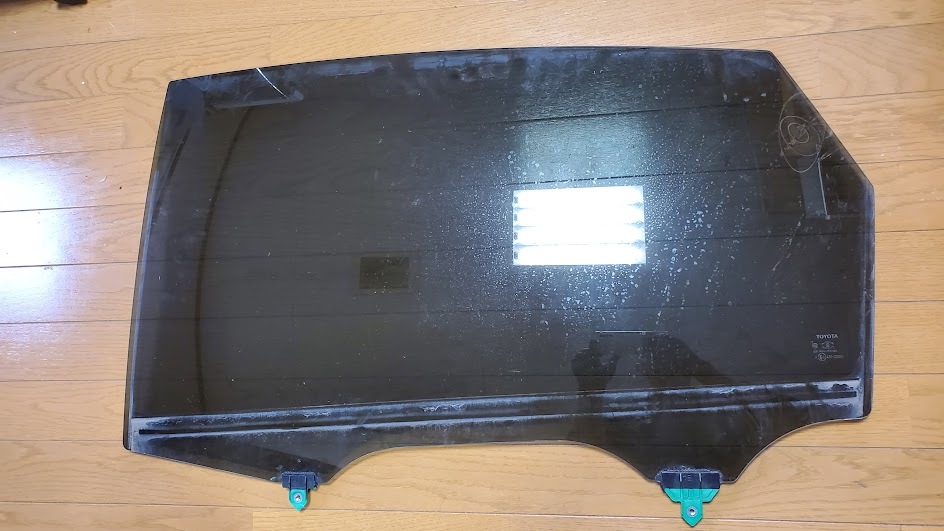 プリウスα 40 純正 左側リア L側 ガラス 43R-005844