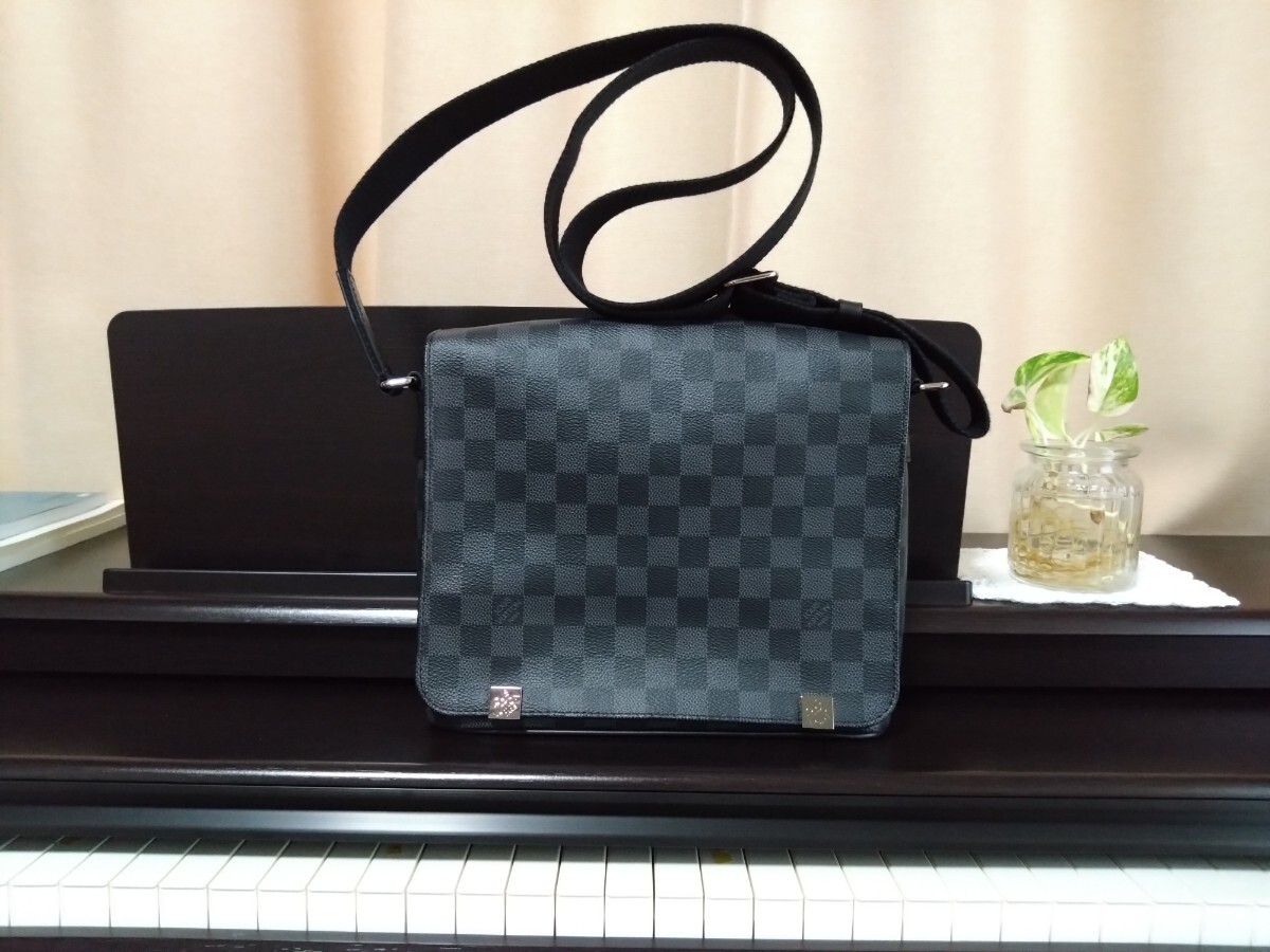 未使用に近い！　ルイビトン　ダミエ　ショルダーバッグ！　