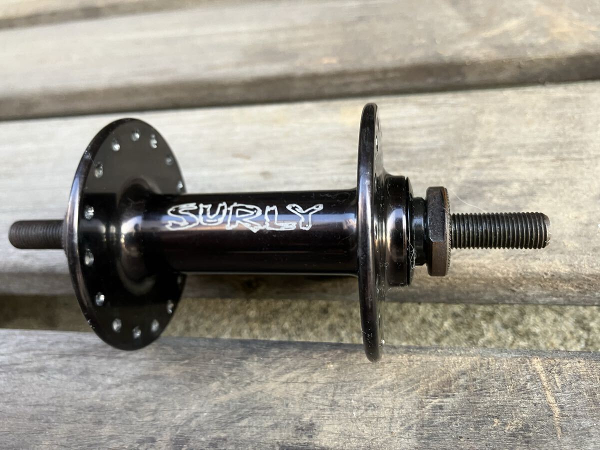 SURLY サーリー フロントハブ 32Hブラック