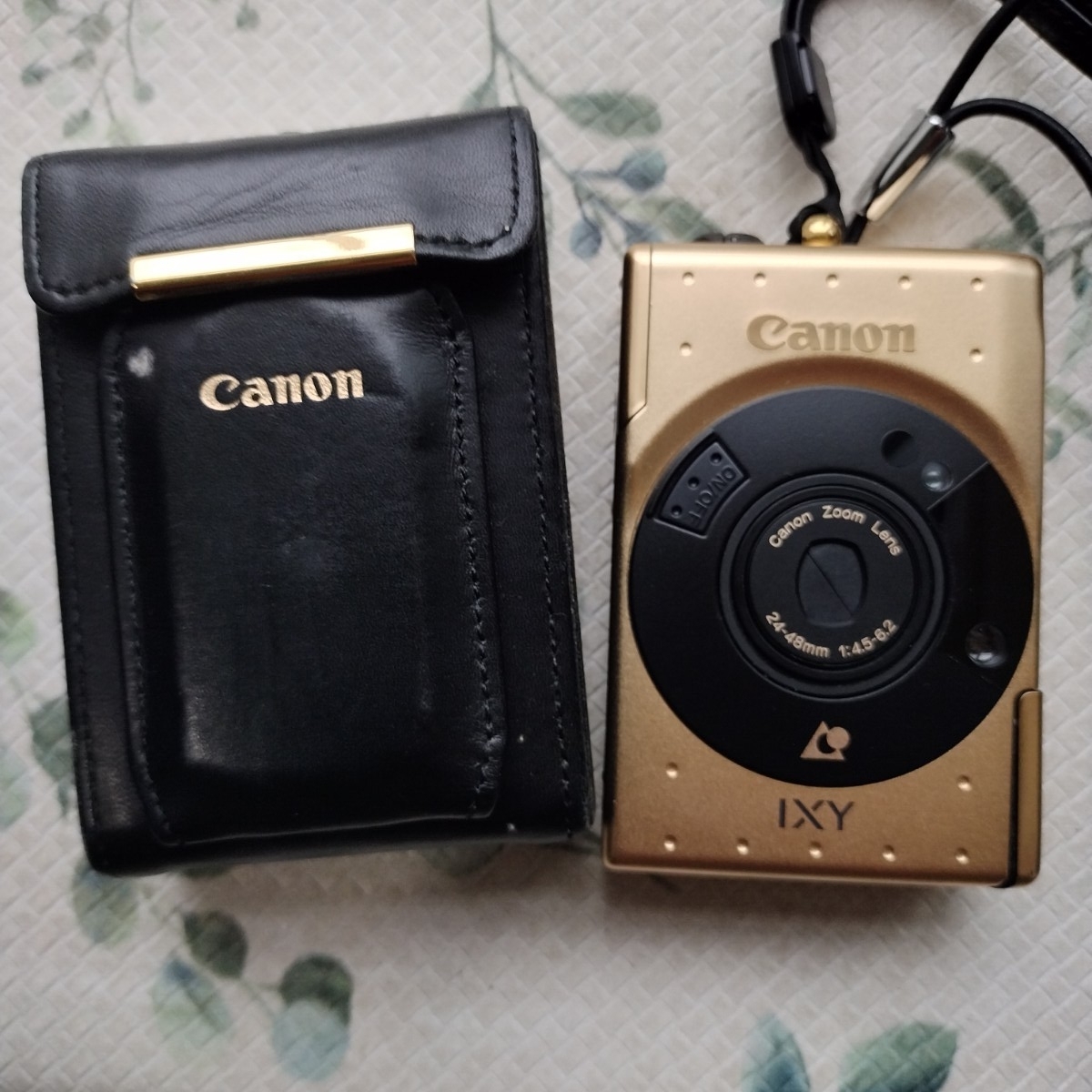 Canon IXY Limited Version DIGITAL ゴールド ケース付 GOLD 60周年記念