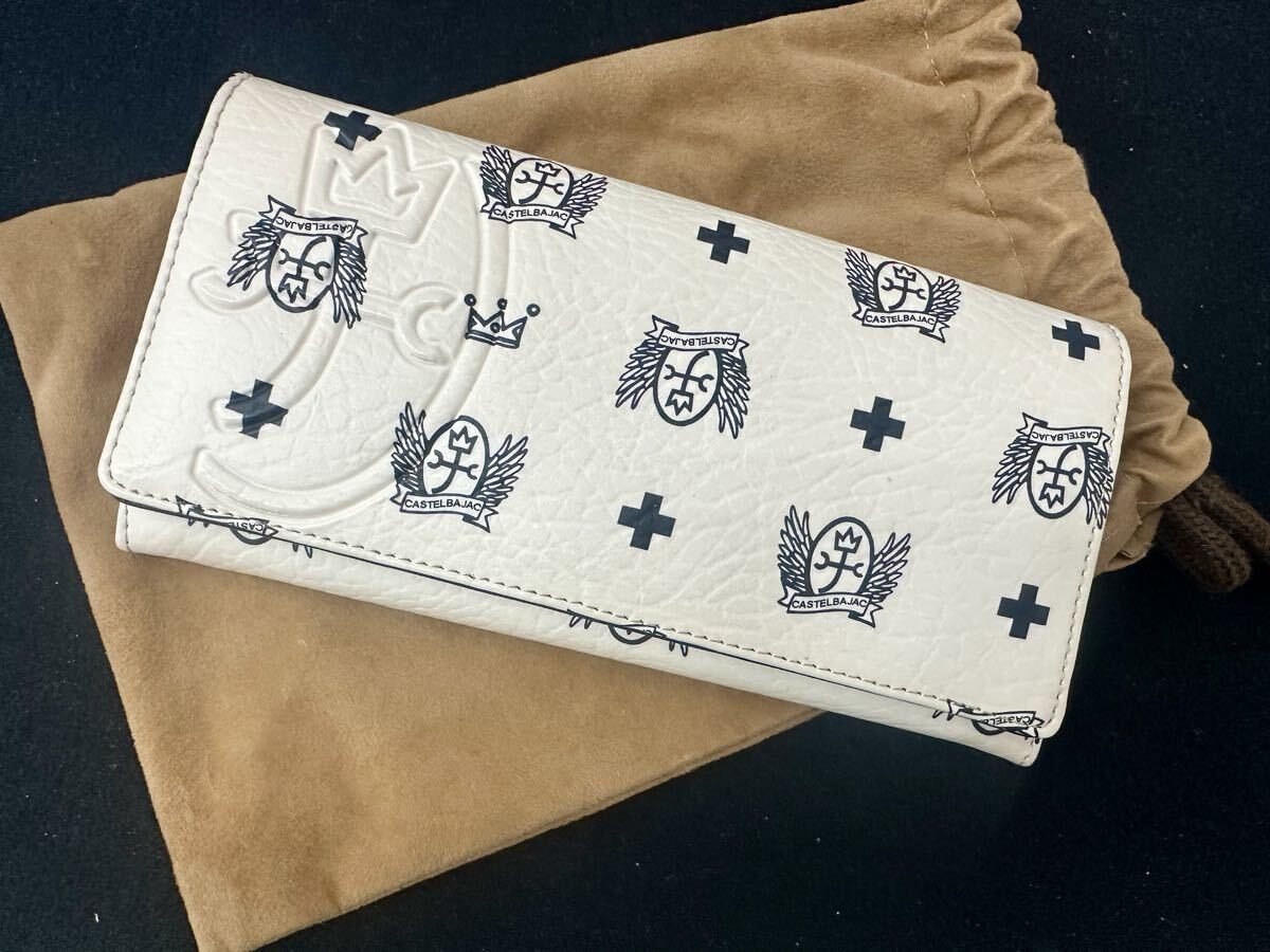 【未使用美品】CASTELBAJAC カステルバジャック 長財布 ホワイト モノグラム 型押し 総柄 送料一律