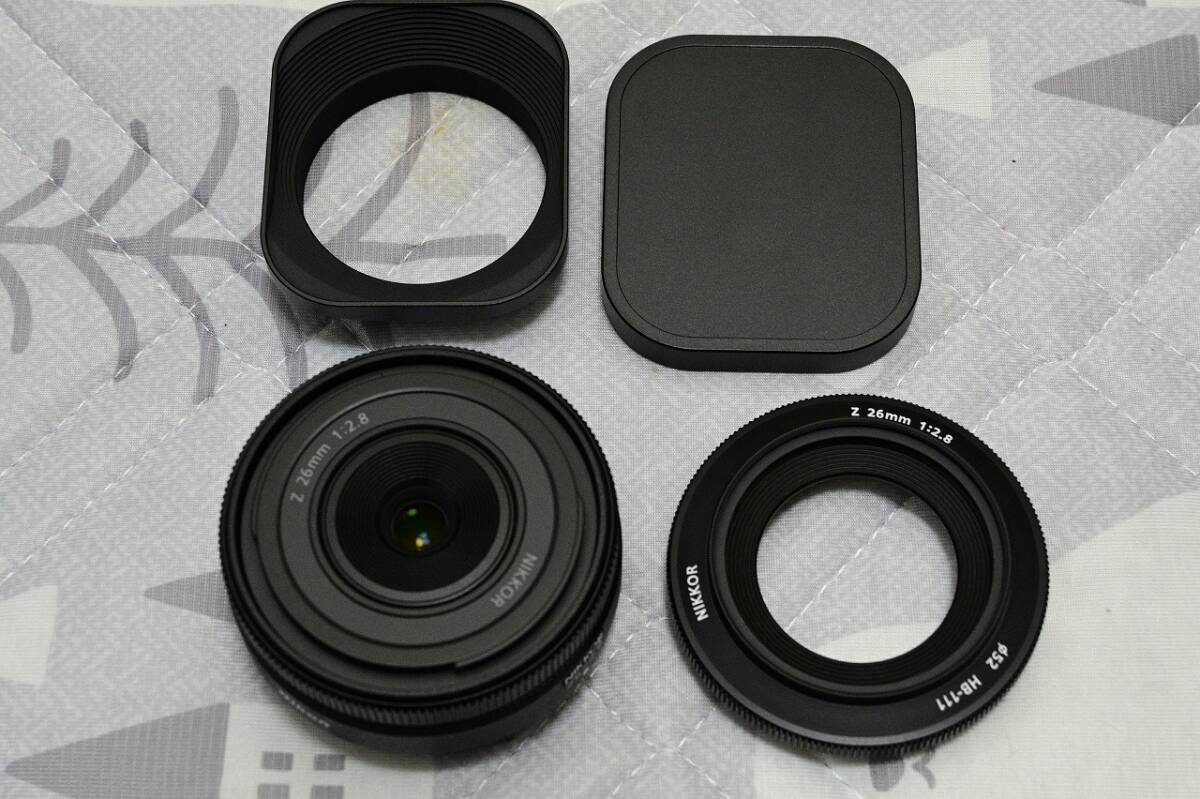 ニコン　Nikon　NIKKOR Z 26mm f/2.8