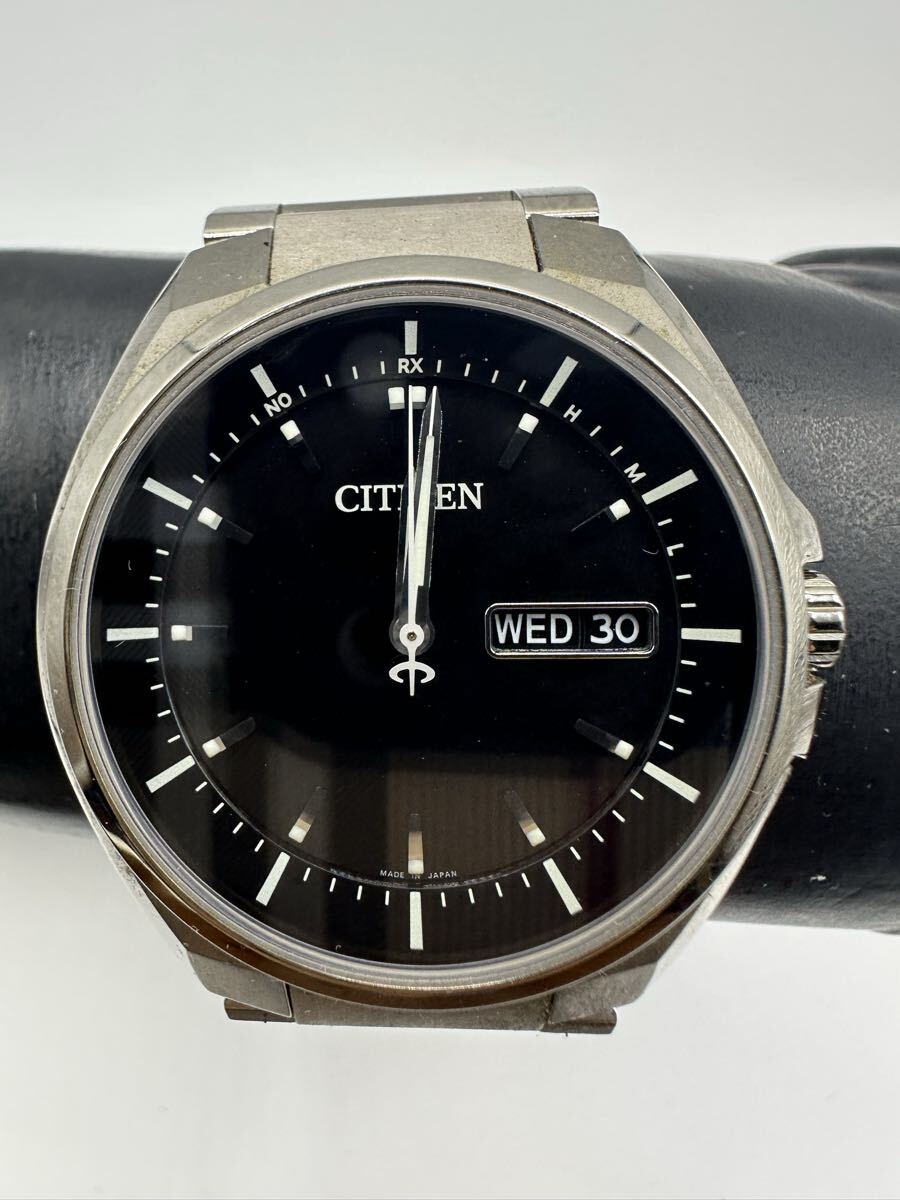 CITIZEN 光動能 H100-T018858 腕時計