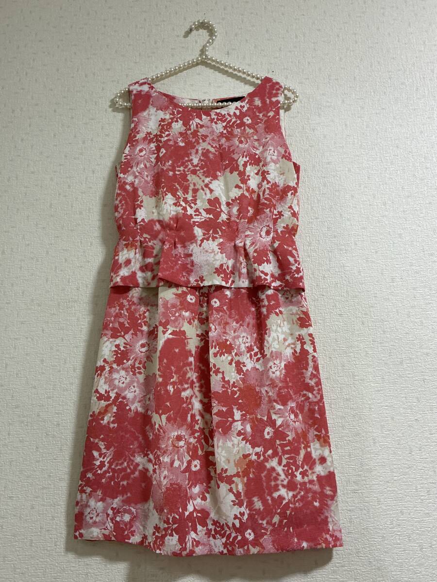 アンタイトル☆上品な柄・デザインの素敵なワンピース☆美品