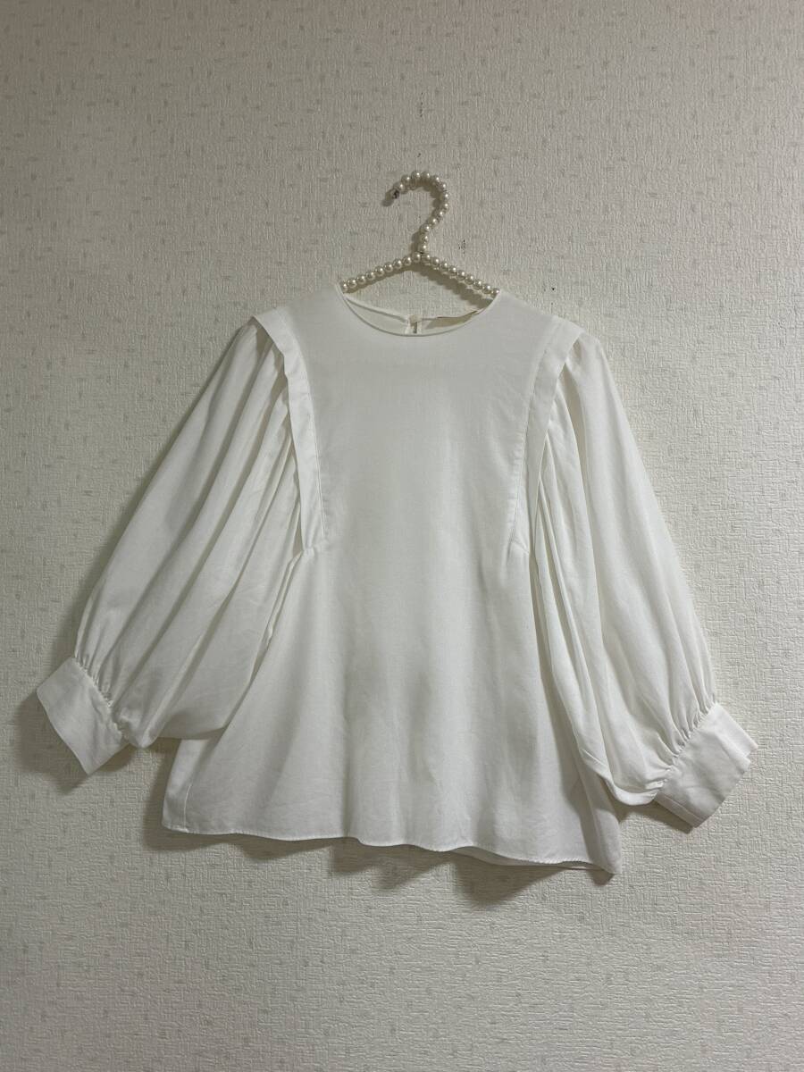 ボールジー☆お袖部分がふんわり可愛いデザインのトップス