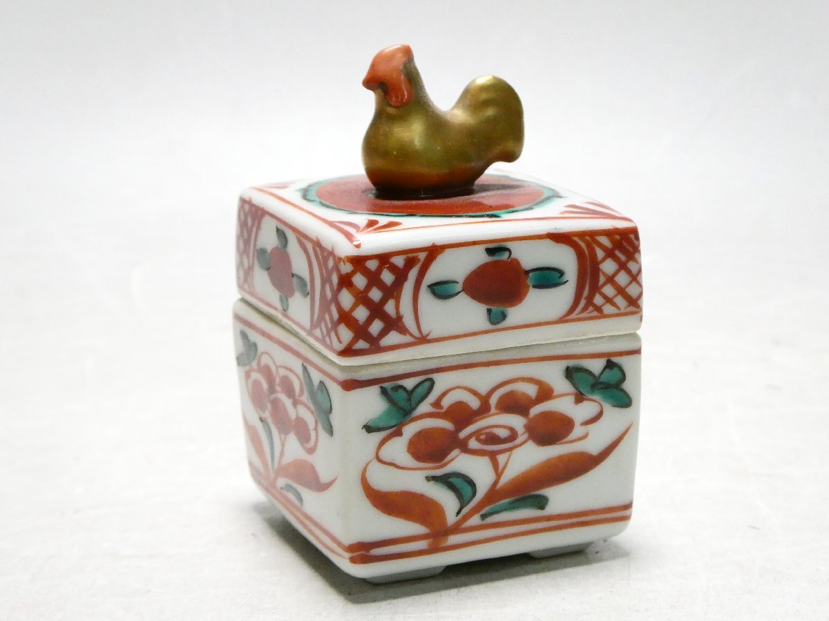 052647 昭阿弥 赤絵花文 金彩鳥蓋 香合 蓋物 茶道具 茶器