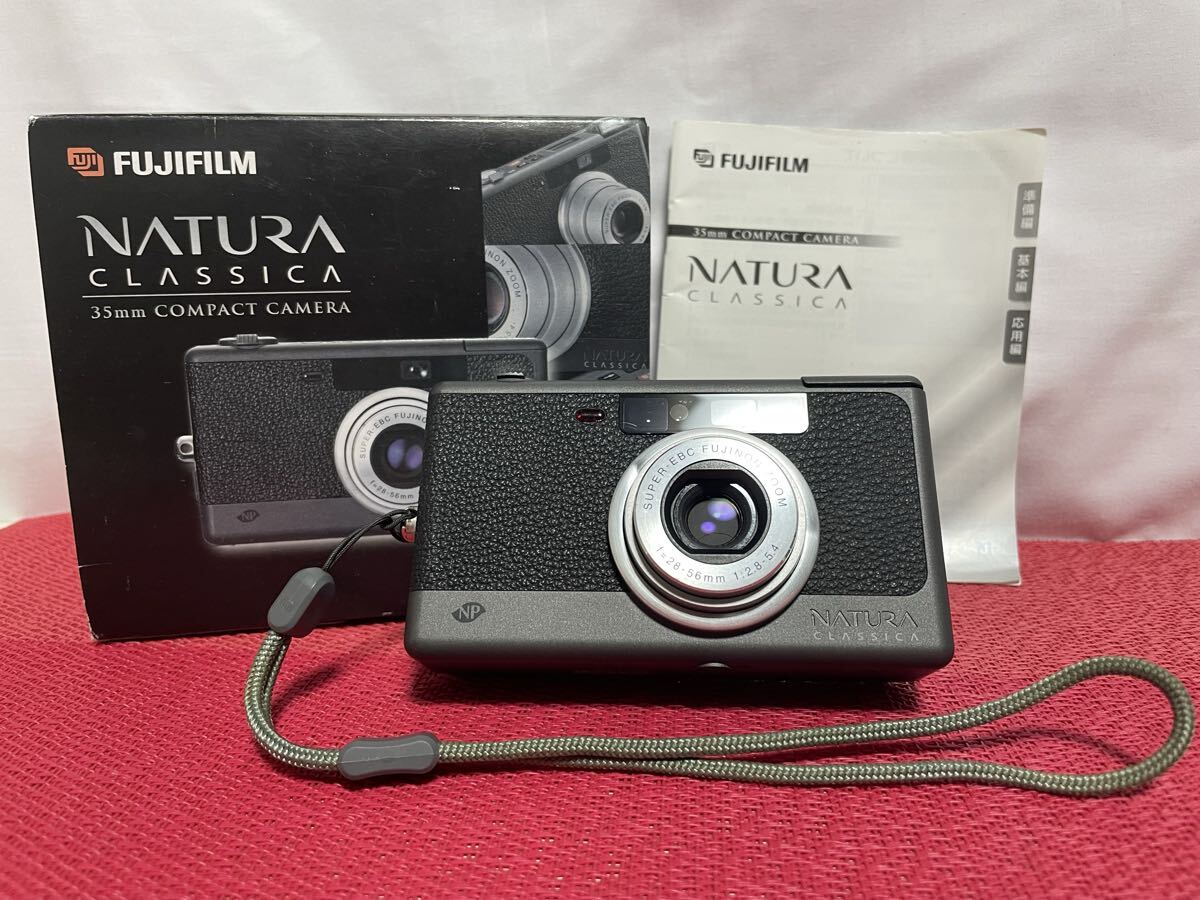 FUJIFILM NATURA CLASSICA 富士フィルム ナチュラ クラシカ　 コンパクトフィルムカメラ　中古　箱付き