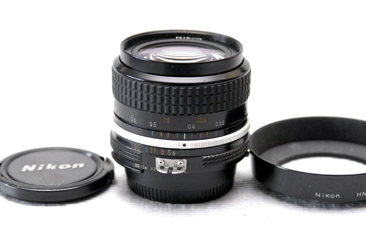 Nikon ニコン 純正 NIKKOR 28mm 単焦点高級ワイドレンズ 1:2.8 希少な作動品 (Ai)