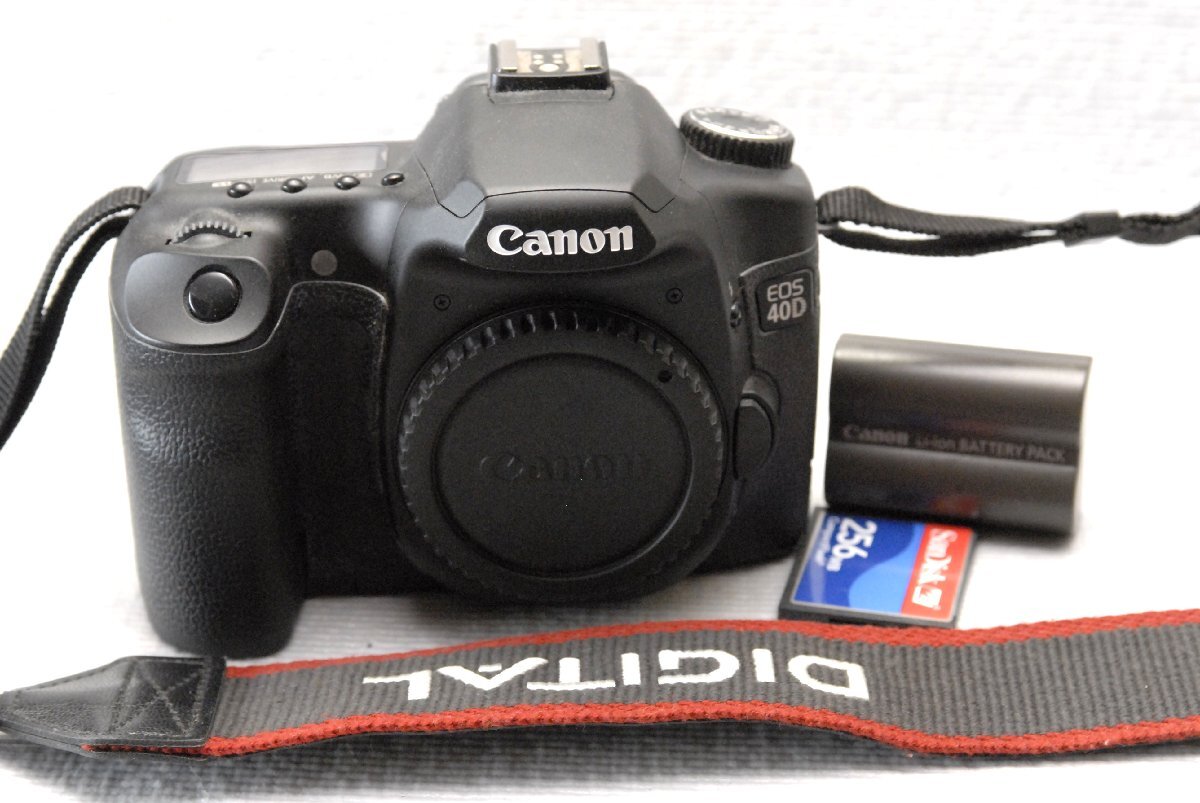 Canon キャノン製 高級デジタル一眼レフカメラカメラ EOS 40Dボディ 希少な作動品