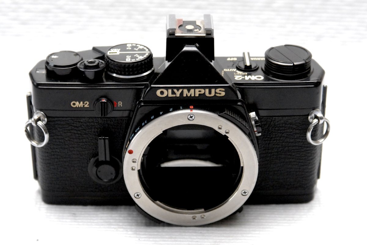 OLYMPUS オリンパス 昔の高級一眼レフカメラOM-2（黒）ボディ 希少な作動品