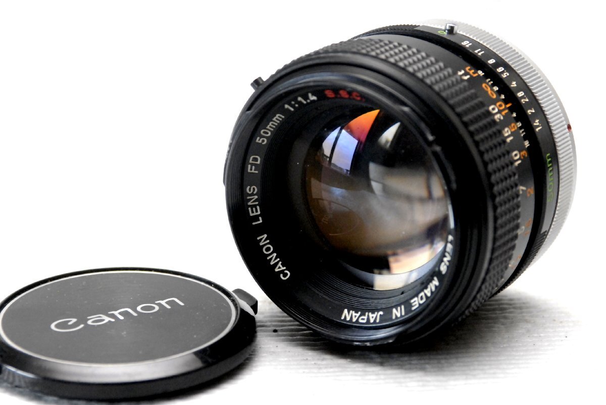 Canon キャノン 純正 FD 50mm 高級単焦点レンズ 1:1.4 S.S.C. 希少な作動品