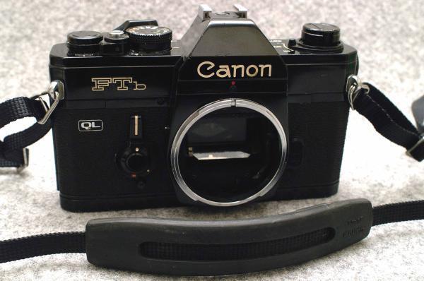 Canon キャノン 昔の高級一眼レフカメラ FTb（黒）ボディ 希少な作動品
