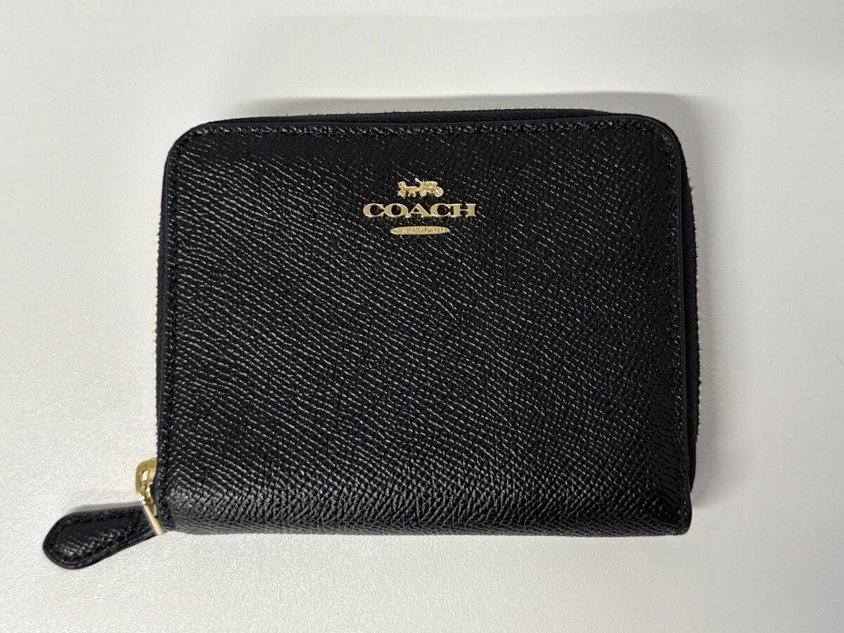 COACH コーチ 二つ折り財布 ラウンドジップ ブラックカラー ゴールド金具