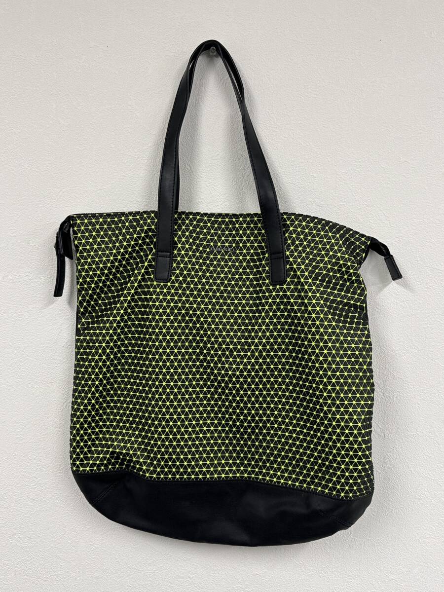 DIESEL ディーゼル トートバッグ ブラック×グリーン 幾何学模様 肩掛け 中古