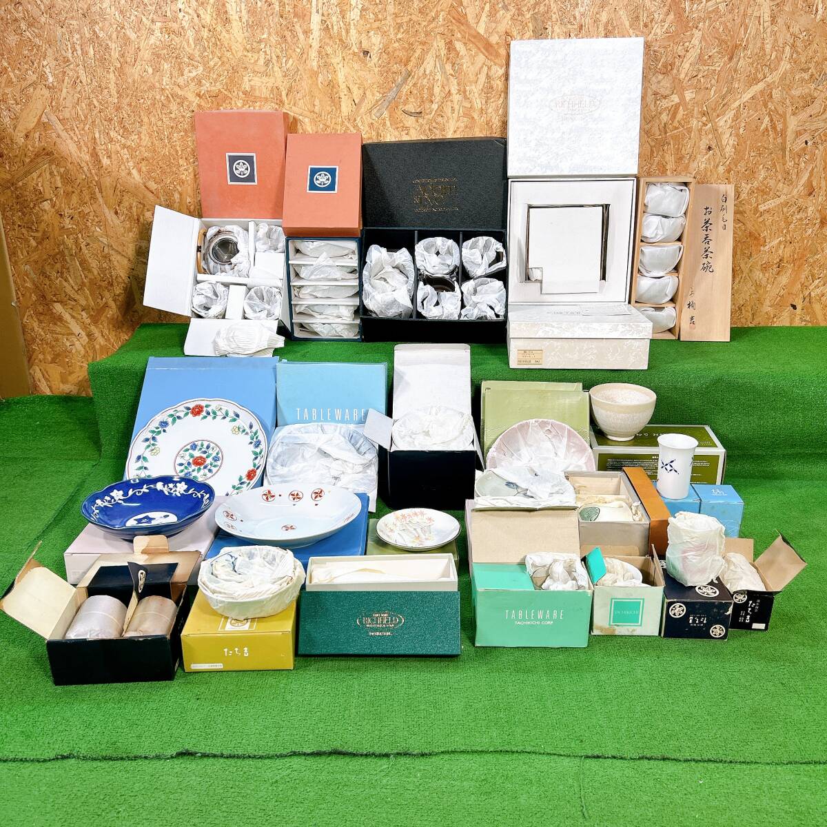 たち吉 まとめ 未使用含む tachikichi アダム&イブ 25箱以上 食器 皿 小鉢 コップ カップ 贈答品 保管品 現状品