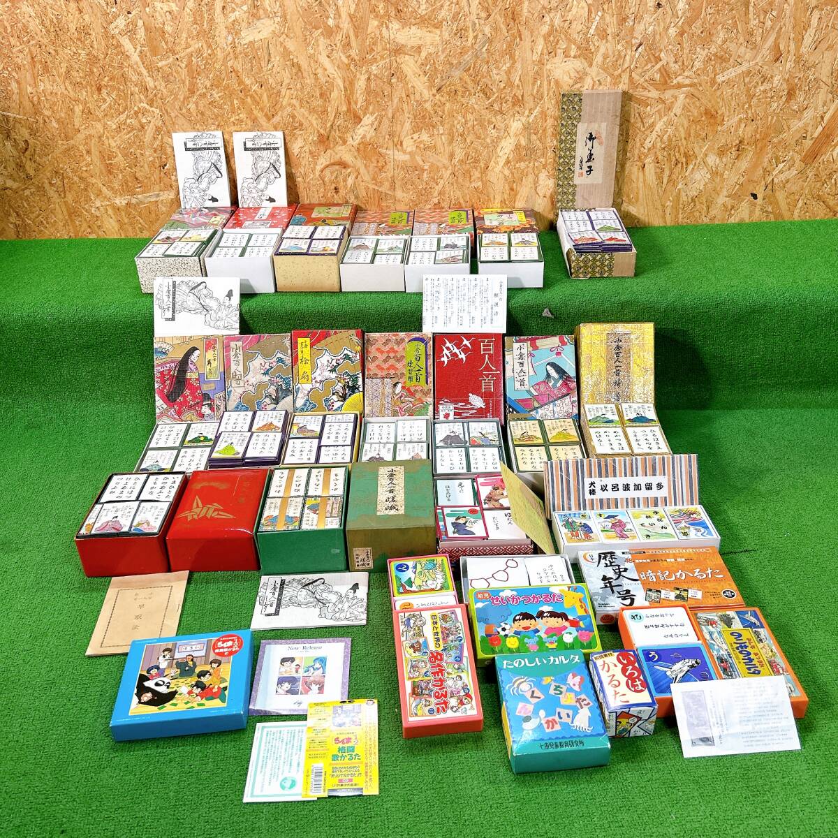 百人一首 まとめ 大量 25点 任天堂 小倉百人一首 らんま1/2 かるた など おもちゃ ゲーム カードゲーム 中古 現状品 未検品 状態不明 
