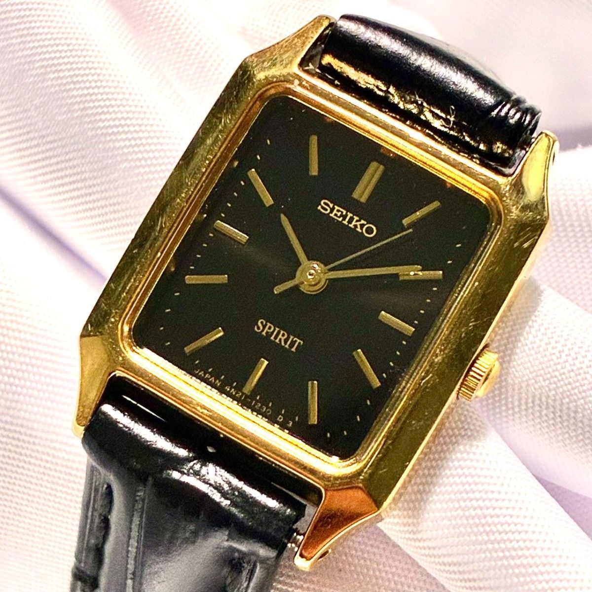 【稼働 新品電池】 セイコー SEIKO SPIRIT スクエア クォーツ QZ 腕時計　ゴールド