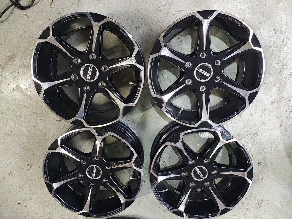 【即決】ESSEX☆EJ-17☆17インチ☆７Ｊ☆IS43☆キャラバン☆E26☆NV350☆PCD139.7☆