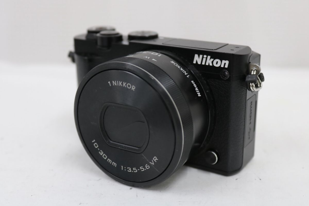 【返品保証】 ニコン Nikon 1 J5 ブラック 1NIKKOR 10-30mm F3.5-5.6 VR ミラーレス一眼 e13651