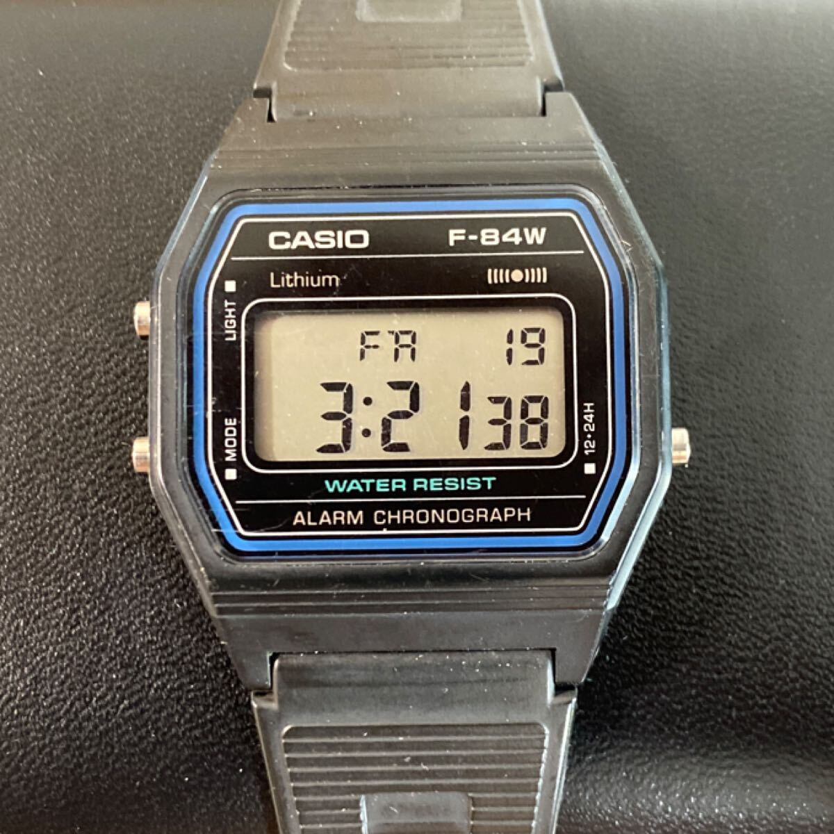 CASIO カシオ 腕時計 F-84W クォーツ 管理133