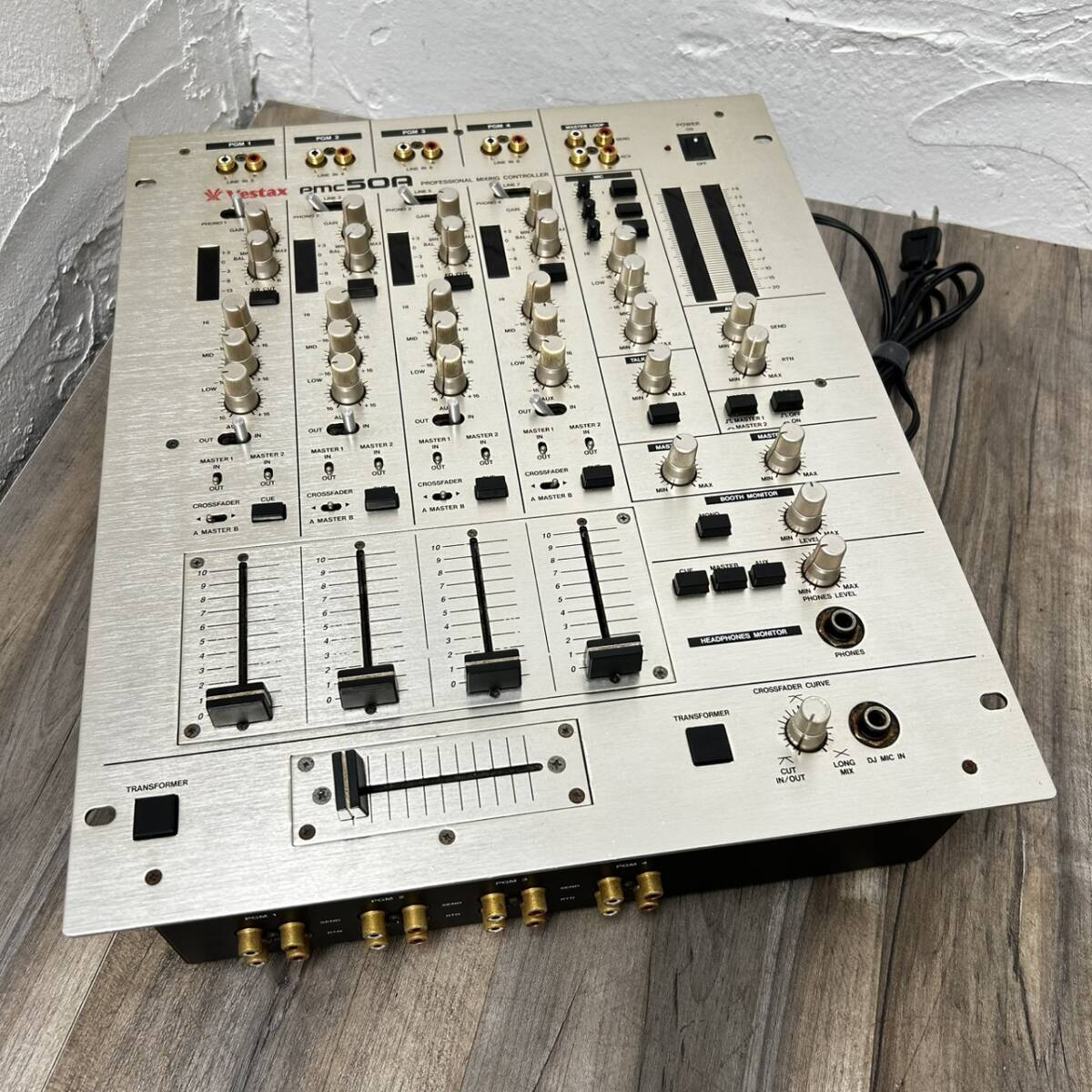 【X81山】★Vestax PMC-50A DJミキサー DF-50 ベスタクス 名機 プロ仕様 pmc50A 通電のみ
