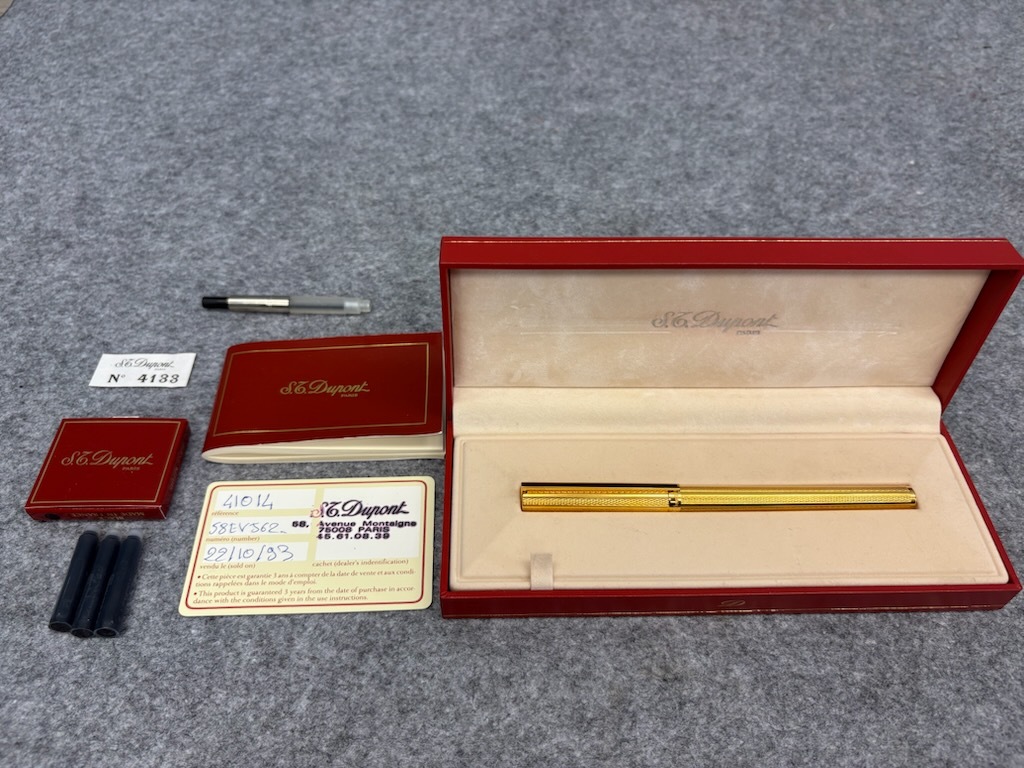 ジャンク☆S.T.Dupont／デュポン【ペン先：18ct／750】☆万年筆☆ゴールドカラー　