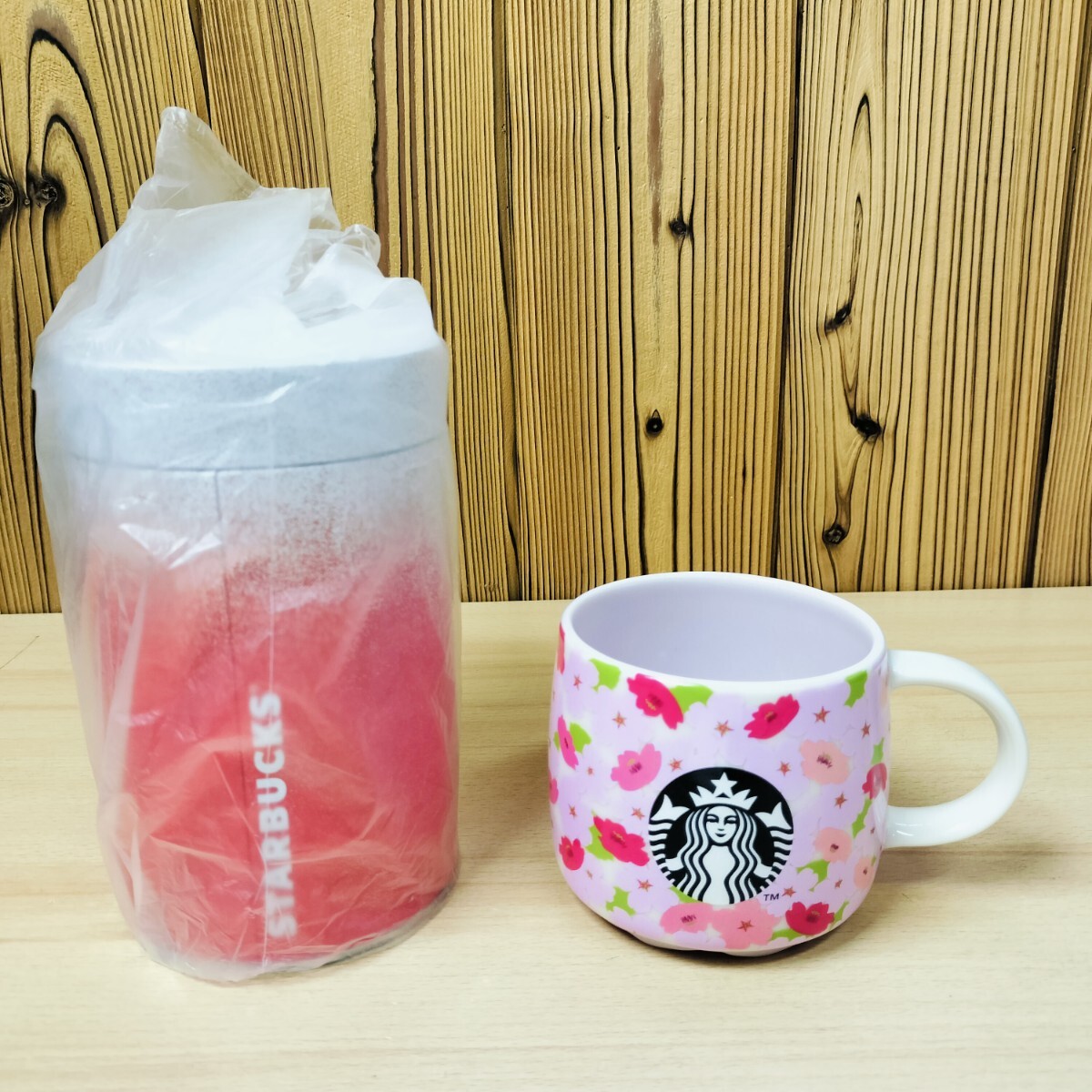 ★未使用　 STARBUCKS　 スターバックス　ブリキキャスター缶　SAKURA マグカップ　2点★