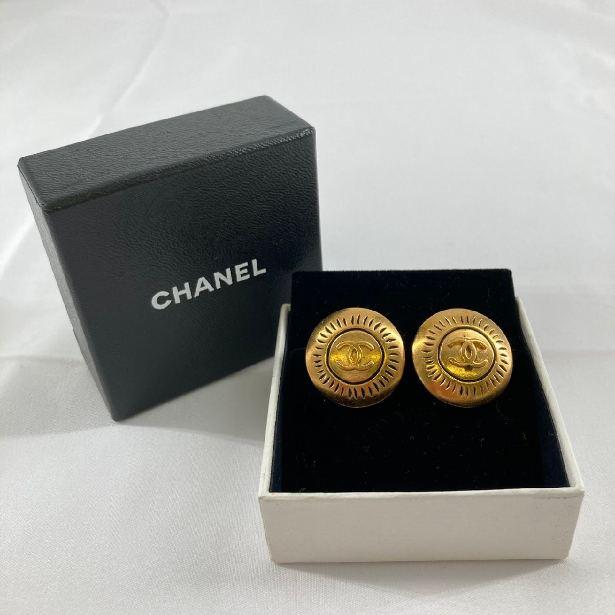 CHANEL（シャネル）ココマーク　96C　イヤリング　ゴールド