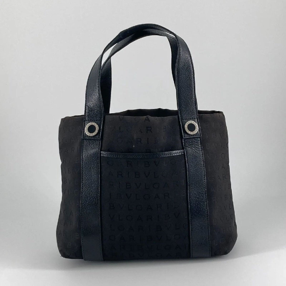 BVLGARI（ブルガリ）ロゴマニア　トート　バッグ　ブラック