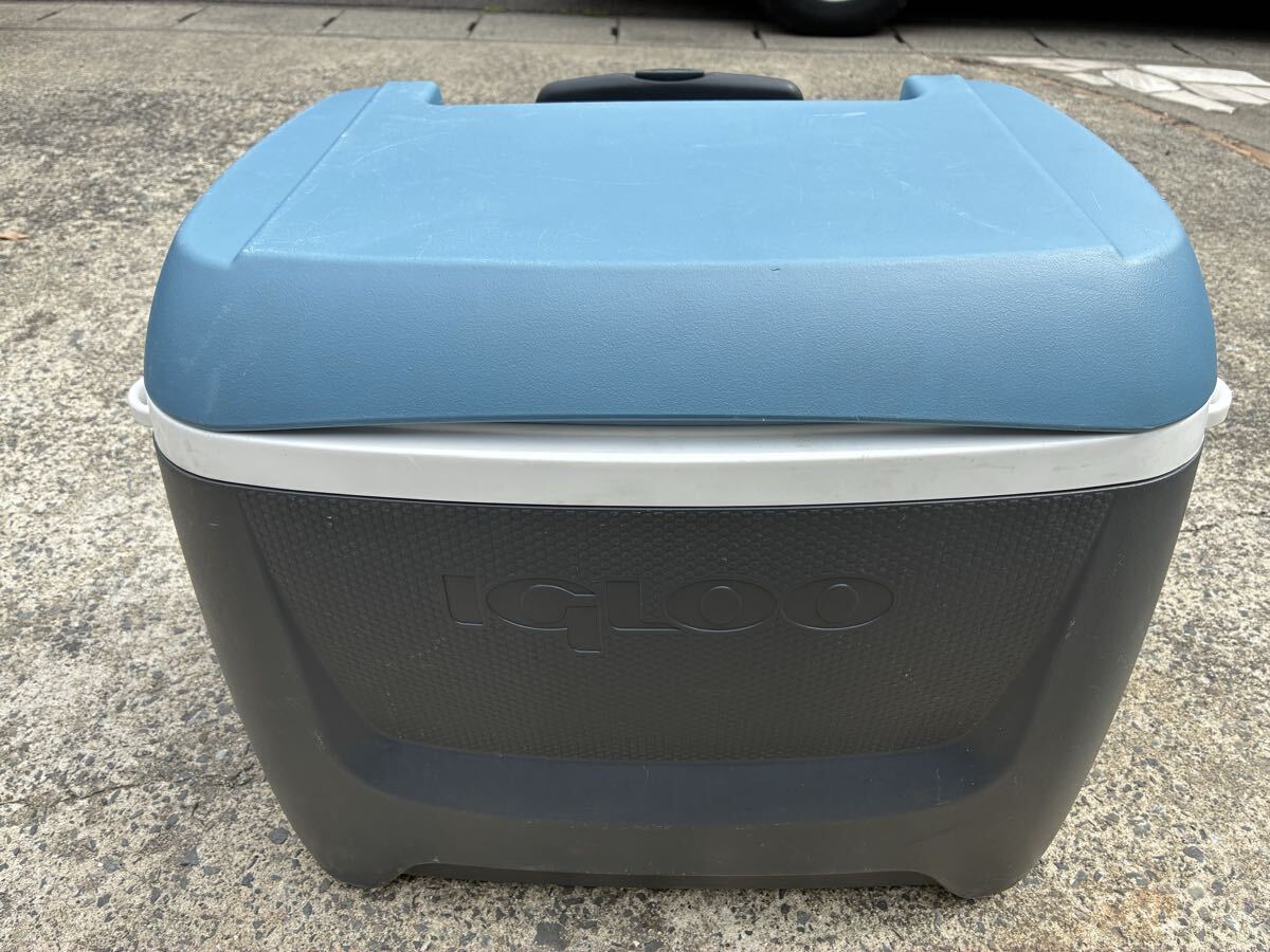 IGLOO イグルー MAXCOLD ISLAND BREEZE クーラーボックス 大容量 58L？？伸縮ハンドル キャスター付 