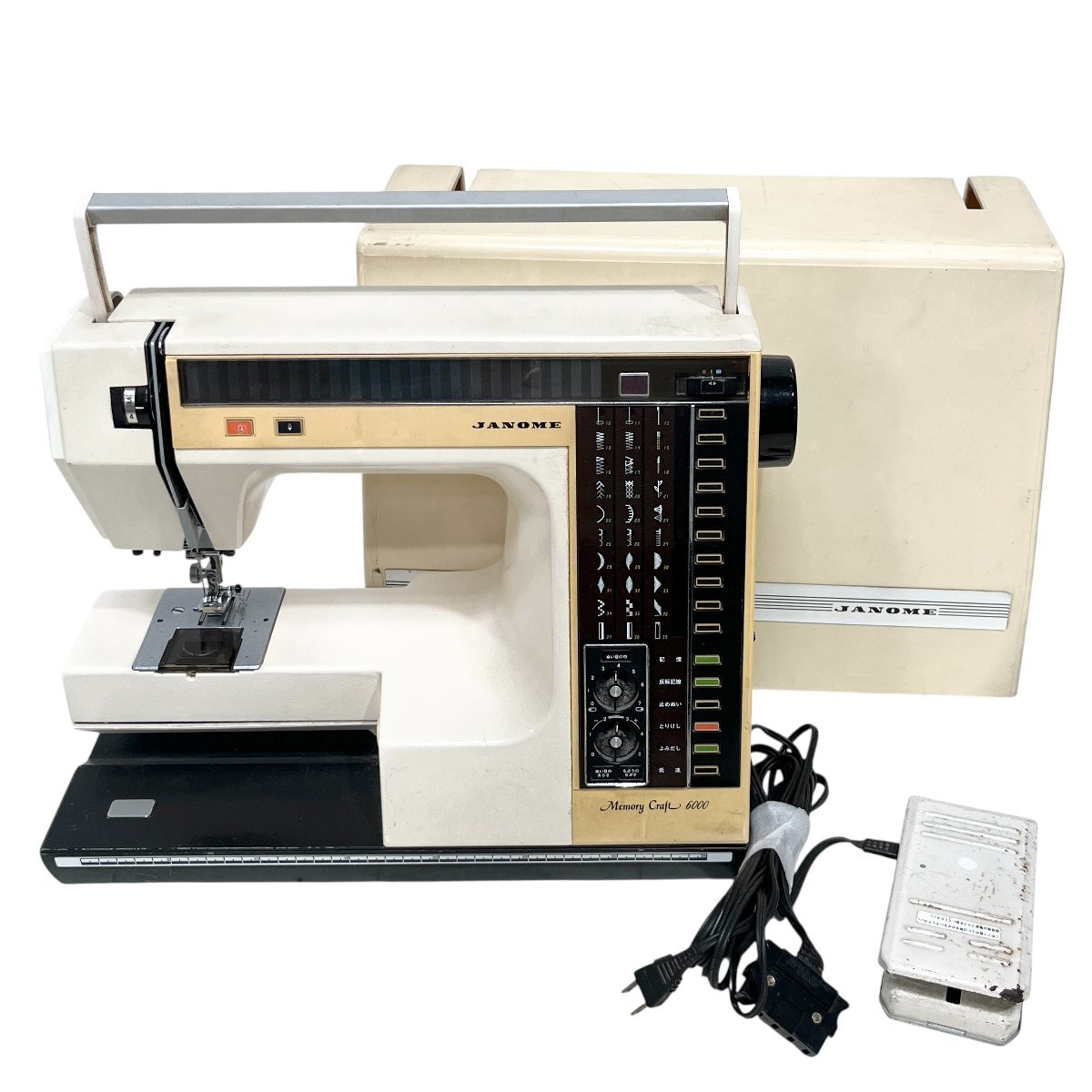 JANOME　ジャノメ　ミシン　Memory Craft 6000　MODEL6000　約13.2㎏　ケース付き　通電確認済み　ジャンク品　140サイズ　蘇さ(BBY3564)