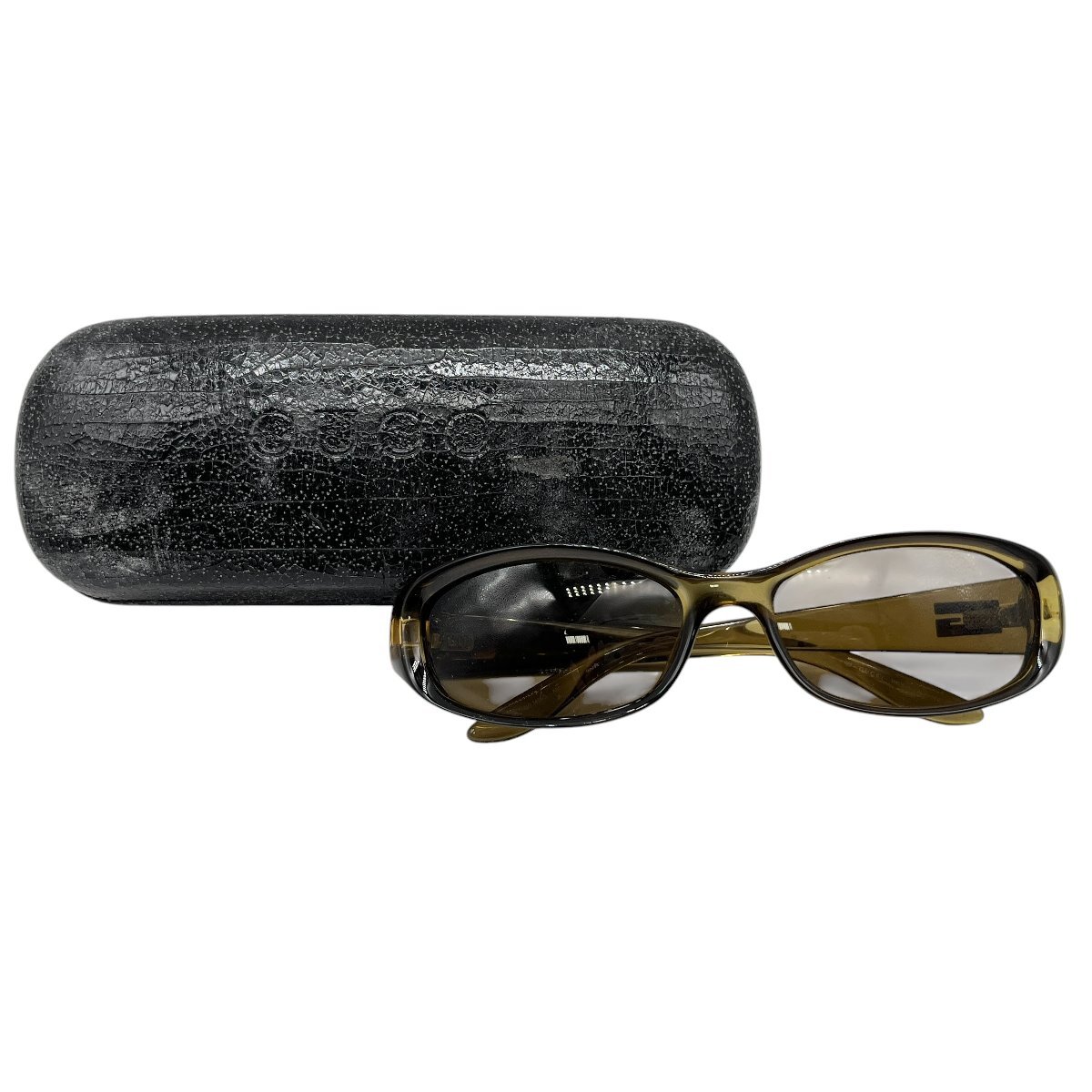 GUCCI　グッチ　サングラス　GG2456/S K02 55□16　ロゴプレート　度なし　ケース付き　中古品　コンパクトサイズ　蘇や(HY1411)