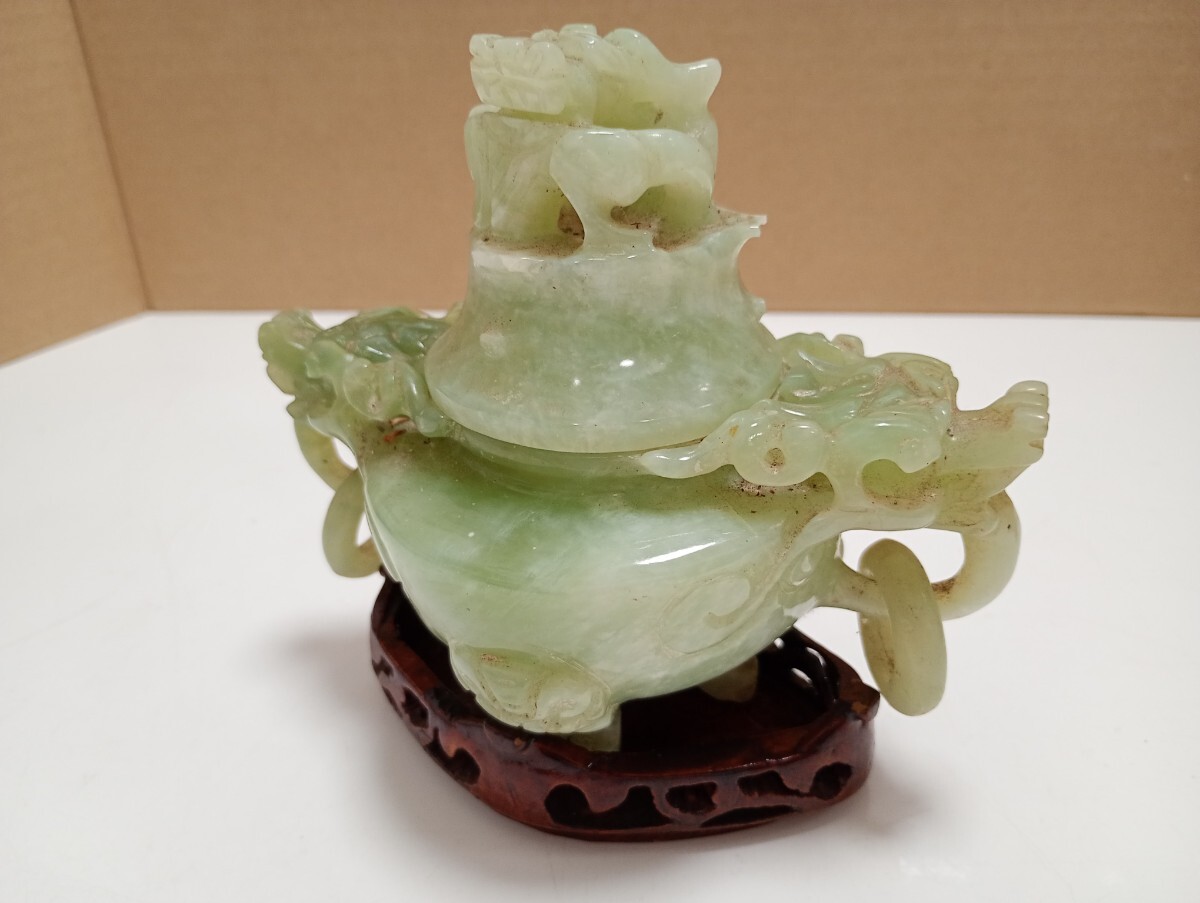 【0608F】翡翠の香炉　中国翡翠工芸品　 翡翠 香炉 翡翠香炉 香道具 中国美術 彫刻 中国古玩 置物 三足香炉　