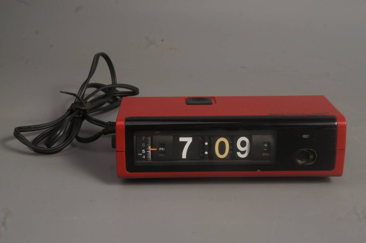 作動品　ナショナル　デジタルタイマー　TE81　赤　電気式　パタパタ時計　昭和レトロ