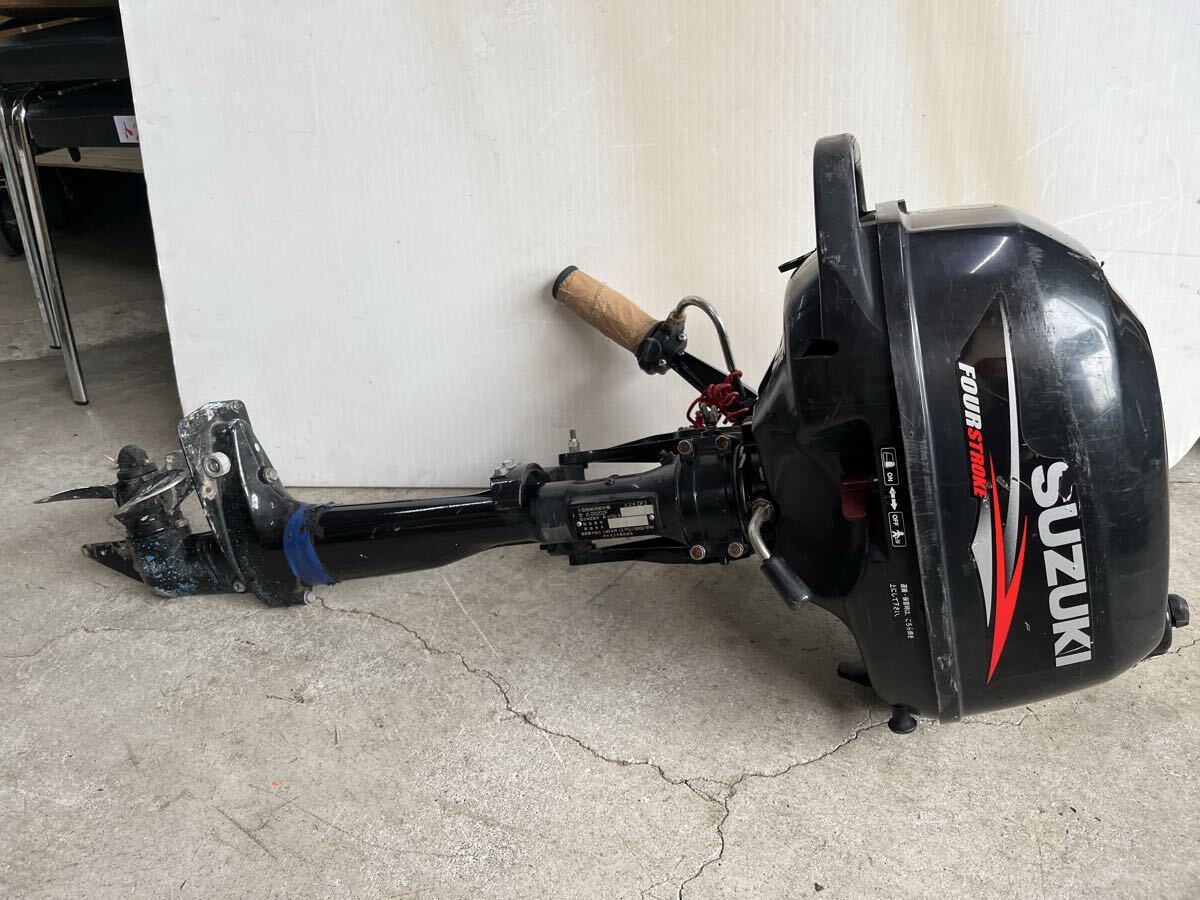 U040720 SUZUKI スズキ four stroke 2馬力 船外機 スズキ DF2 00202F 動作未確認　ジャンク品扱い　現状品　0606