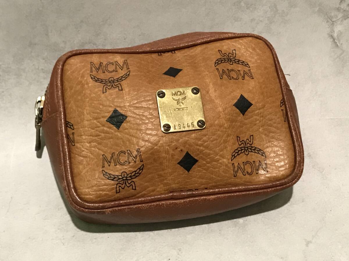 MCM エムシーエム ヴィセトス柄 ポーチ 小物入れ レザー ミニポーチ