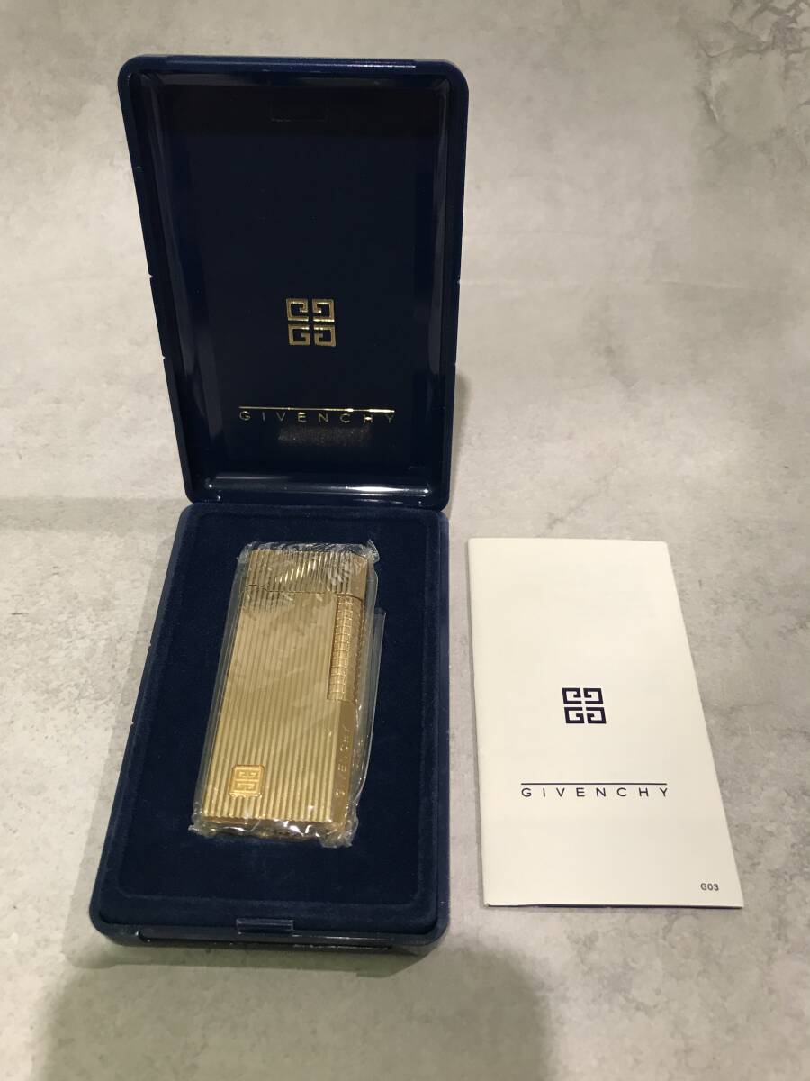 【美品】GIVENCHY ジバンシー ジバンシイ ローラー式 ガスライター スクエア ゴールドカラー 喫煙具 煙草グッズ 火花〇 着火未確認
