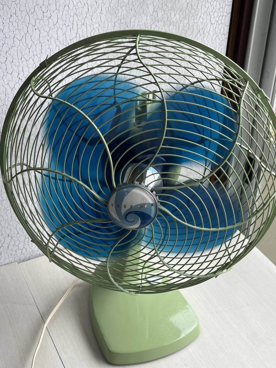 【M271】東芝 羽根4枚 ELECTRIC 通電OK 動作品 昭和レトロ 扇風機 中古 ジャンク品扱い