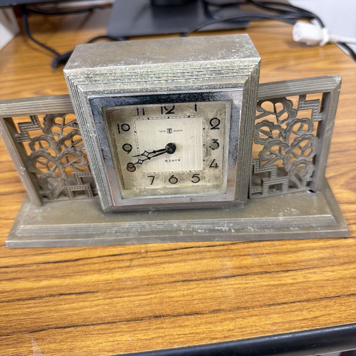 昭和レトロ 置時計　現状品　60サイズ