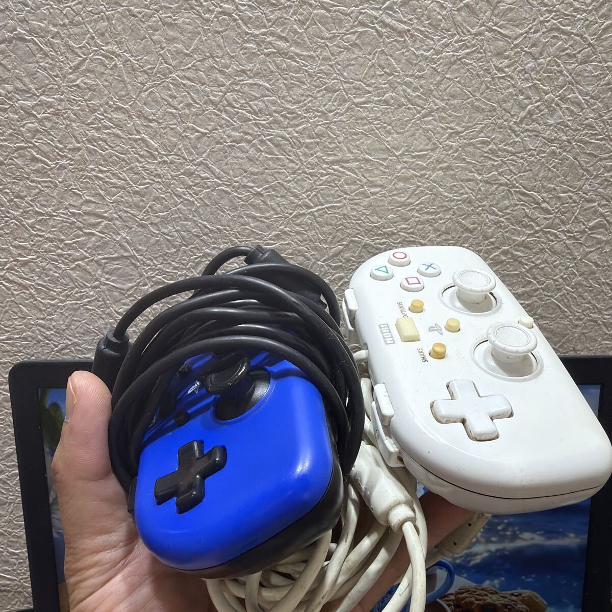 PS4 ワイヤード コントローラー ライト ホリ パッド ミニ hori pad mini 有線　2個セット　動作品