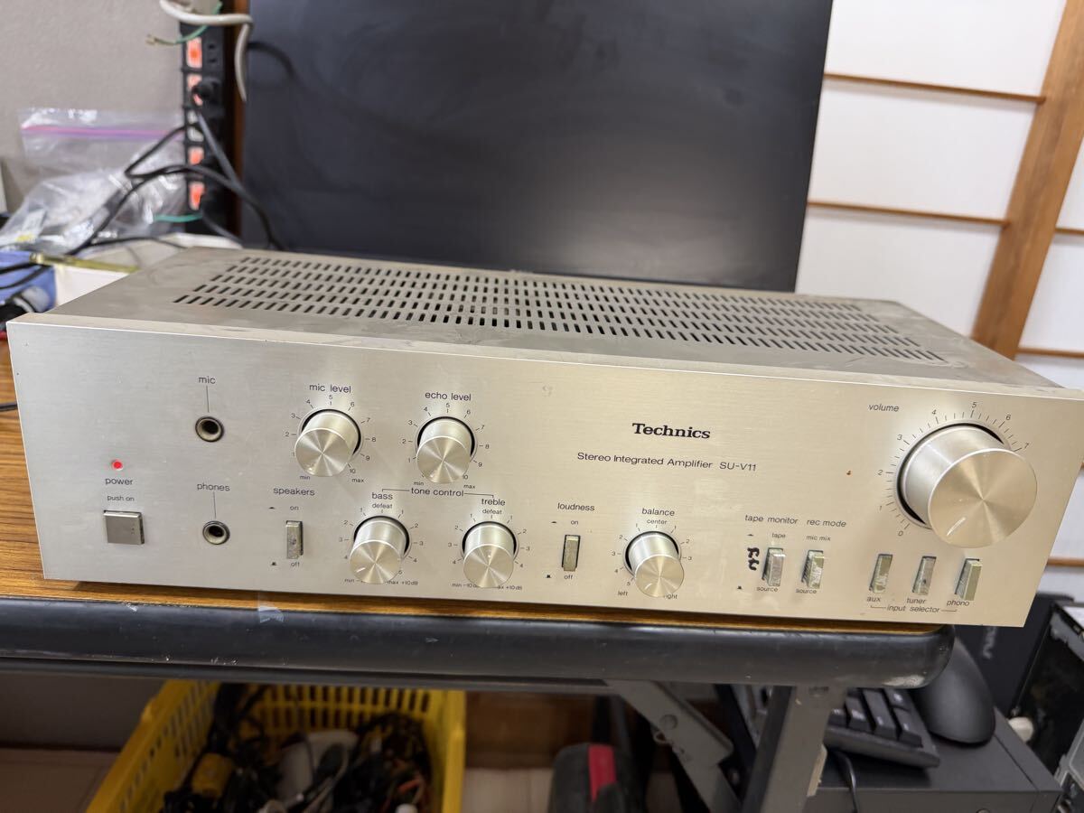 Technics テクニクス SU-V11 アンプ 中古 通電済み　100サイズ