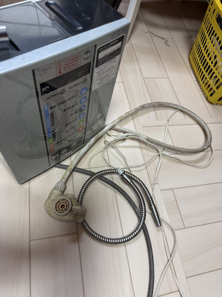 フジ医療器 TREVI FW-205 連続式電解水生成器　通電済み　100サイズ