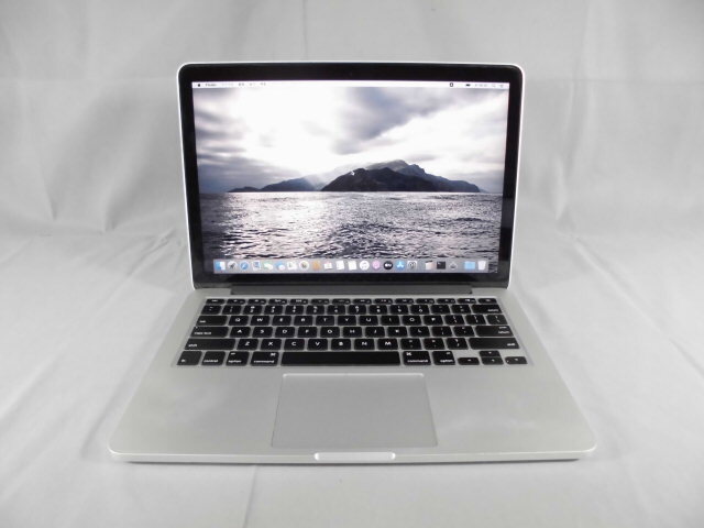 MacBook Pro　Early 2015　(Corei5 2.7GHz、8GB、256GB、13.3型)